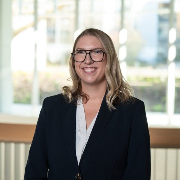 Meet your Posher, Danielle - Picture 1 of 1